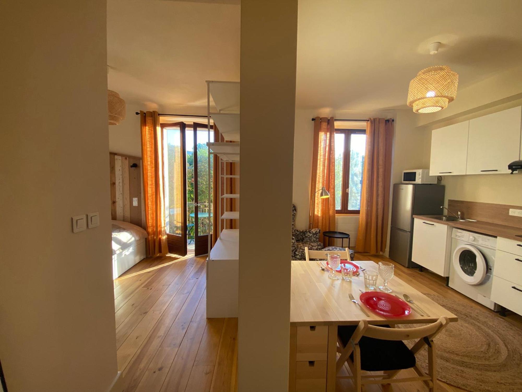 T2 Cocon Avec Balcon Et Parking Apartment La Roche-sur-Foron Exterior photo